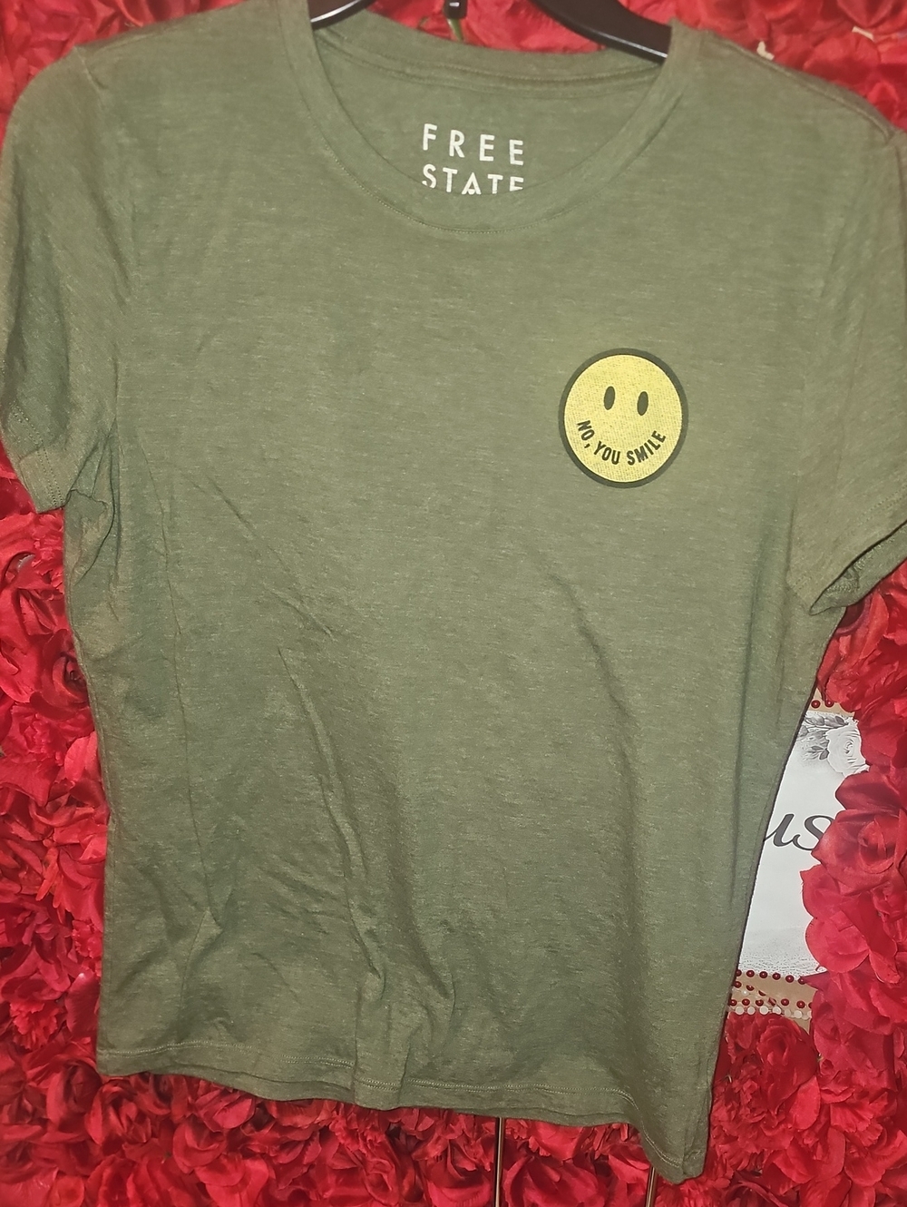 Free State Women's Olive Green Tee with Yellow Smiley Patch Size Xlarge